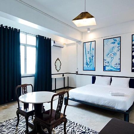 The Character Yaowarat V เดอะ คาแรคเตอร์ เยาวราช 3 Apartment Bangkok Exterior foto